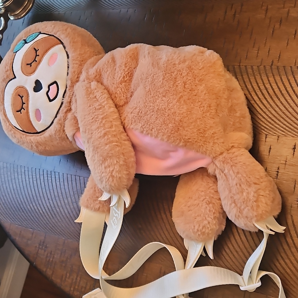 Betsey Johnson Luv Betsey plush backpack - sloth